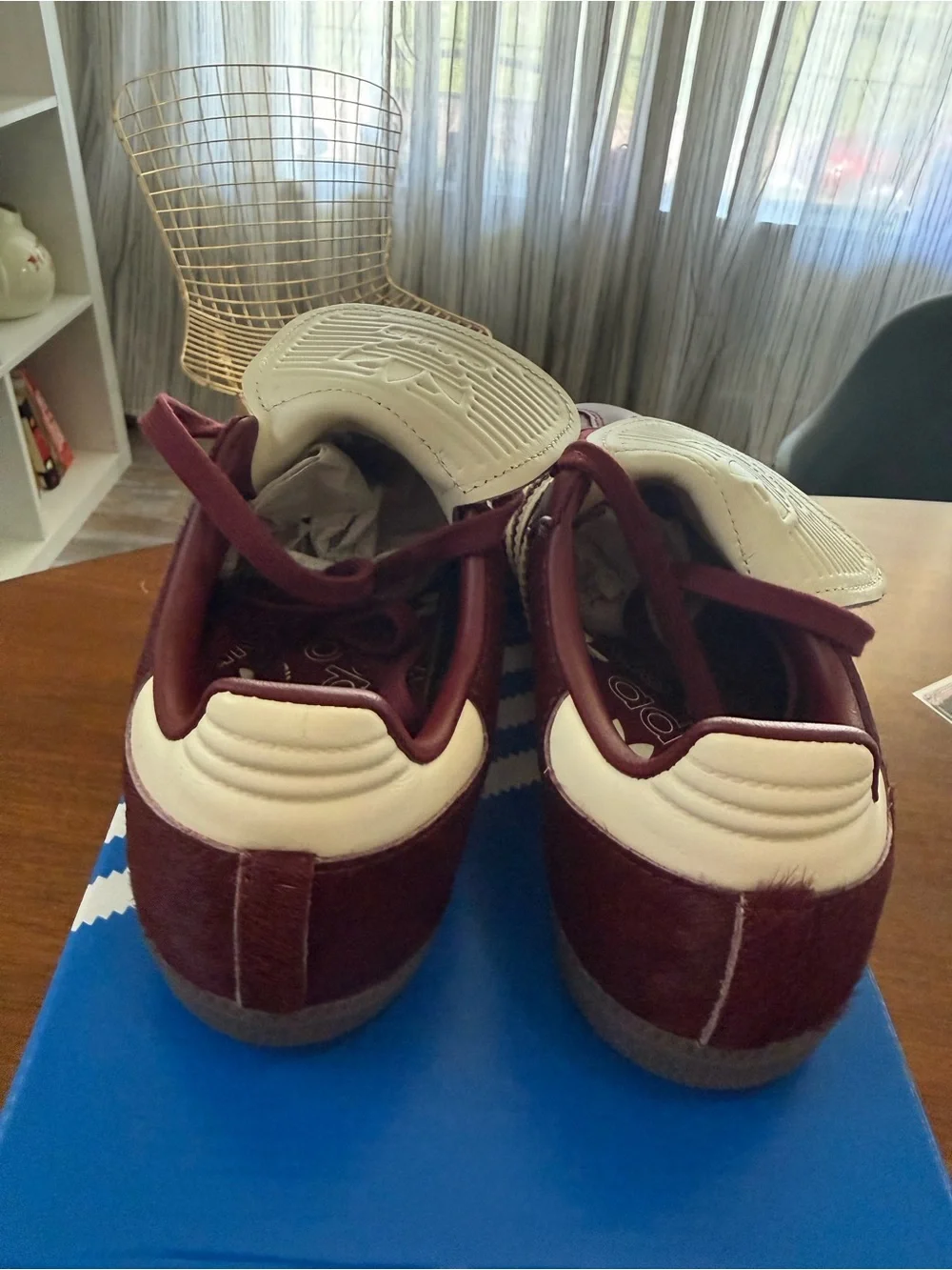 adidas Gazelle Athletic Shoes Burgundy and Cream - Picture 4 of 4